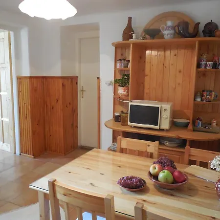 Holiday home Dunaparti Haz