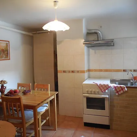 Dunaparti Haz * Kravany nad Dunajom